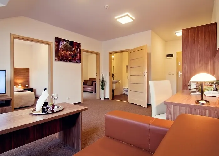 Resort Dolina Lesnicy & *